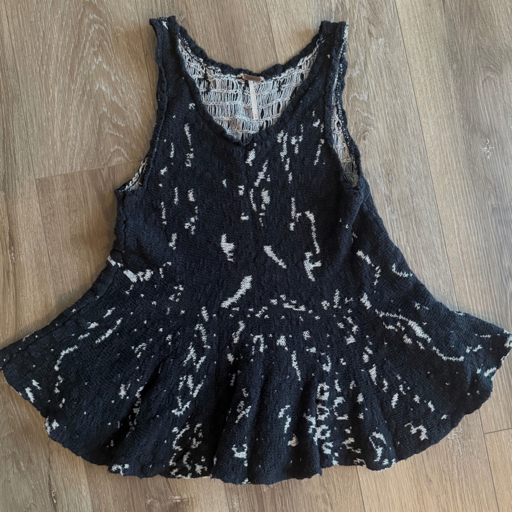 Free People Side by Side Black‎ Flared Peplum Scoop Neck Knit Tank Top Size M